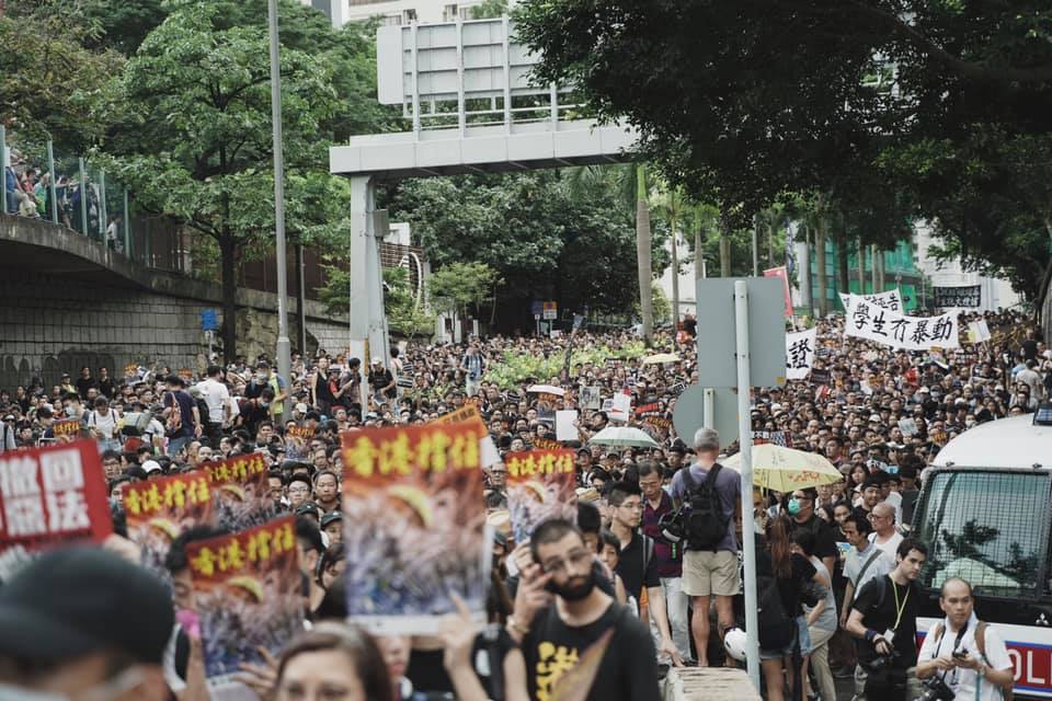 Over 200,000 Demonstrate Against Extradition Bill Outside of West ...