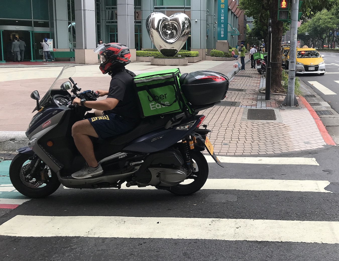 Will New Legislation Protect the Rights of Food Delivery Workers?
